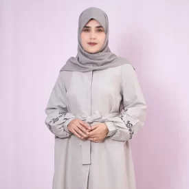 مانتو گلدوزی شده کرمی طرح بانو