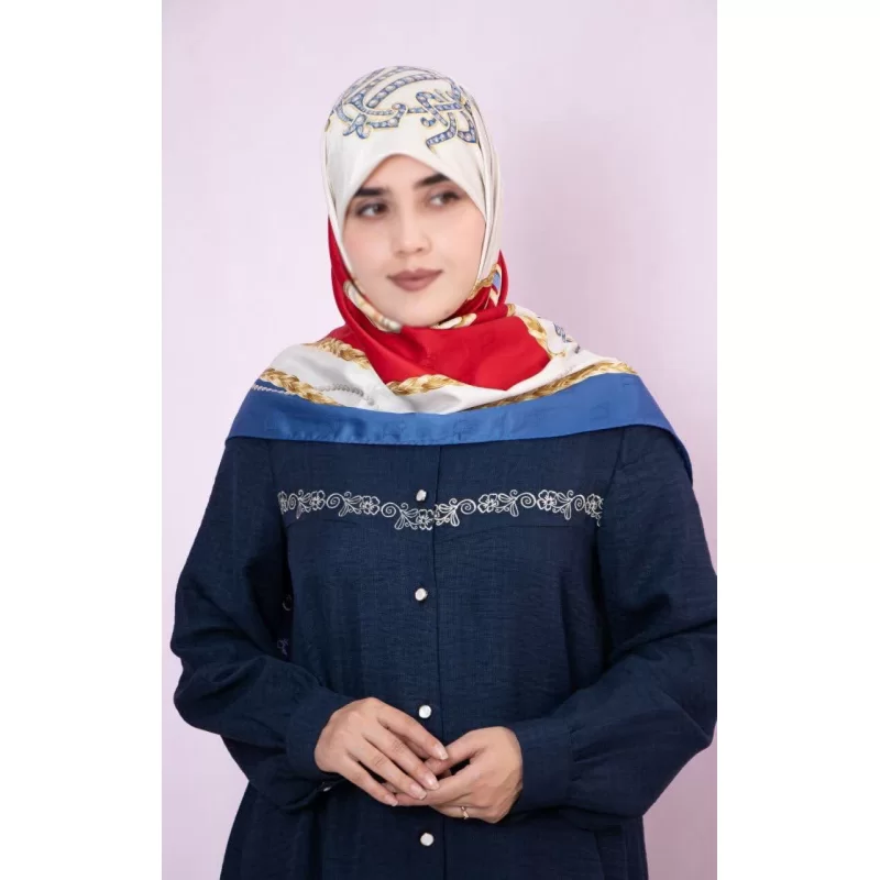 مانتو گلدوزی شده آبی طرح میدی