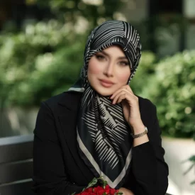 روسری رنگی طرح دار کد 16516