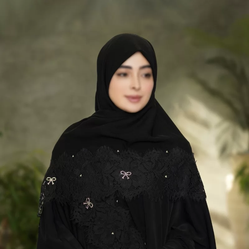 روسری مشکی کار شده کد 17382