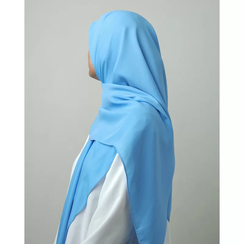روسری کرپ‌حریر آبی‌ آسمونی