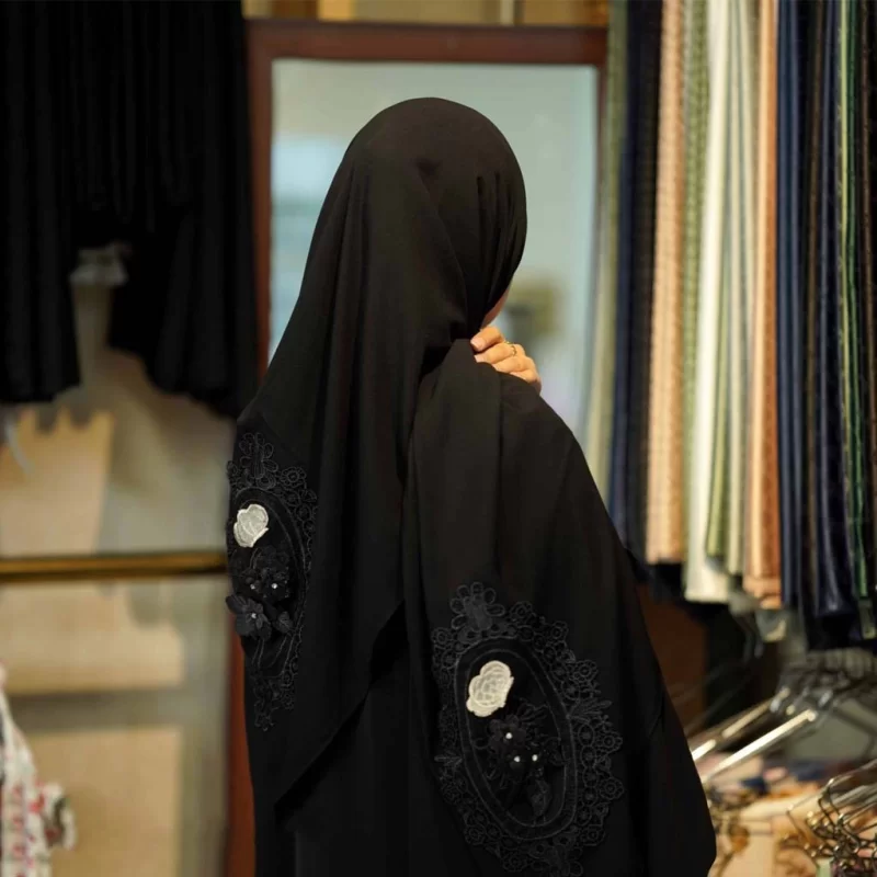 روسری کار شده کد 9160