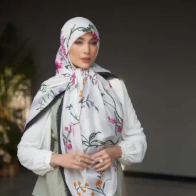 روسری رنگی طرح دار کد 16606
