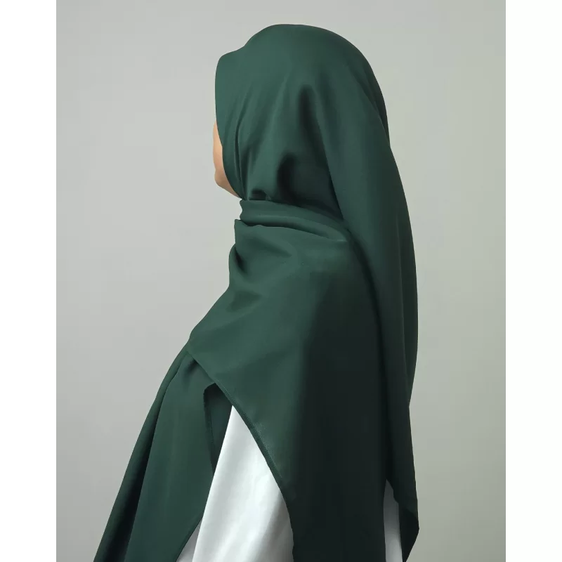 روسری کرپ‌حریر سبز زمردی