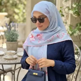 روسری نخ طرح آرام