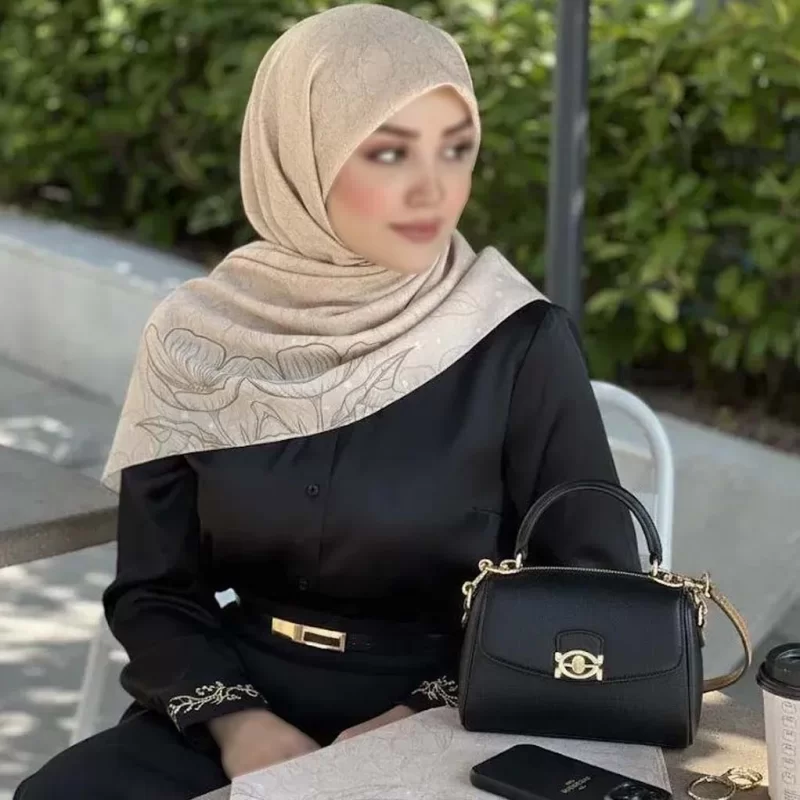 روسری نخ طرح ندا کرم