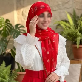 روسری نخ طرح قاصدک قرمز