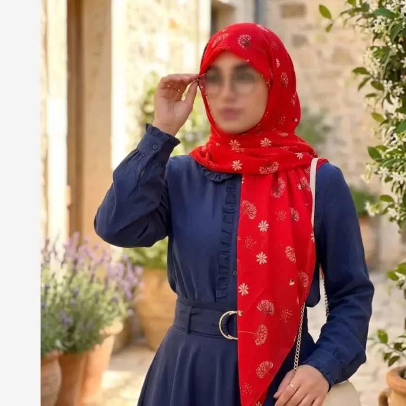 روسری نخ طرح قاصدک قرمز