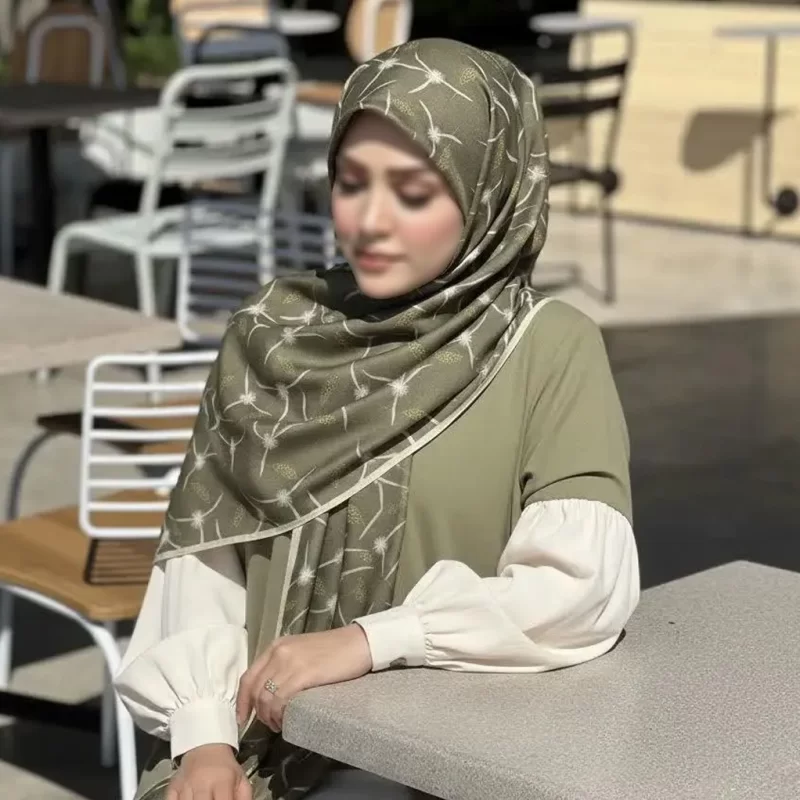 روسری نخ طرح تارا سدری