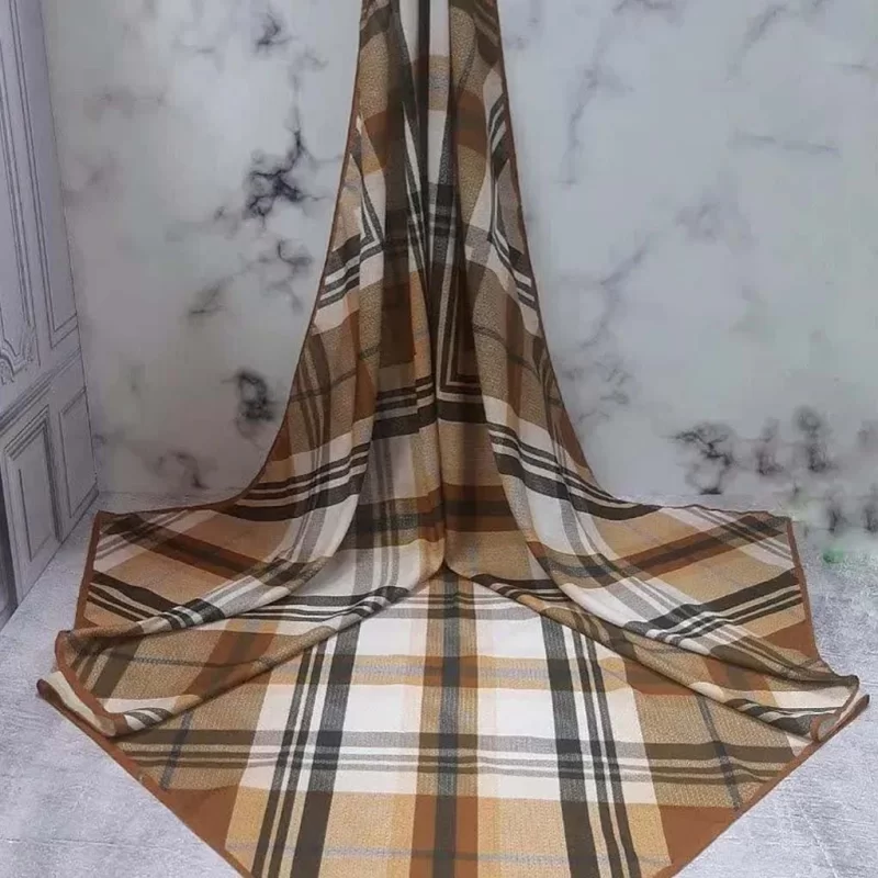 روسری نخ طرح مونا چهارخونه عسلی
