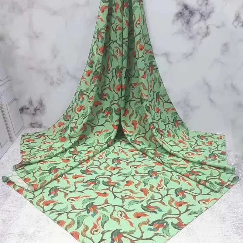 روسری نخ طرح حنانه سبز