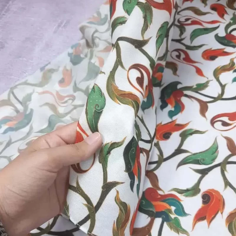 روسری نخ طرح حنانه سفید