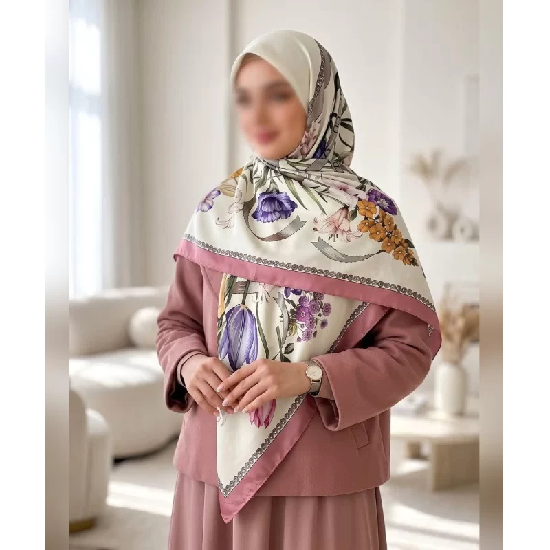 روسری ابریشم مجلسی طرح لاله حاشیه کالباسی لاله بنفش قواره 135