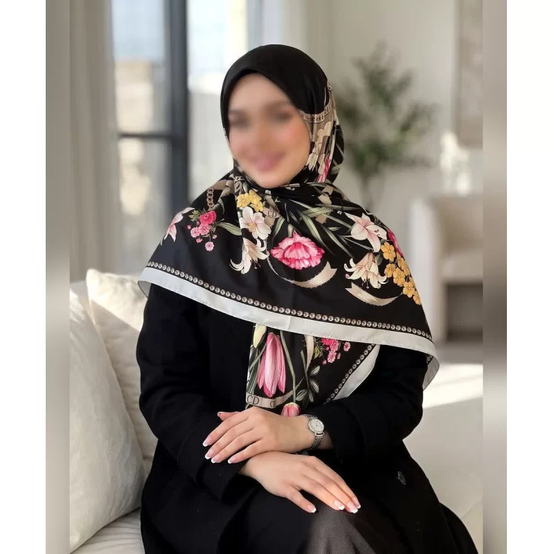 روسری ابریشم مجلسی طرح لاله مشکی صورتی قواره 135