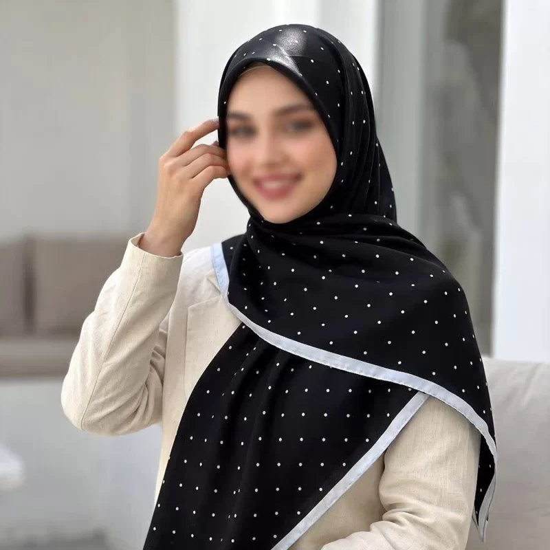 روسری نخی طرح خالخالی مشکی سفید قواره 140