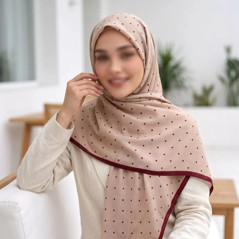 روسری نخی طرح خالخالی آجری قواره 140