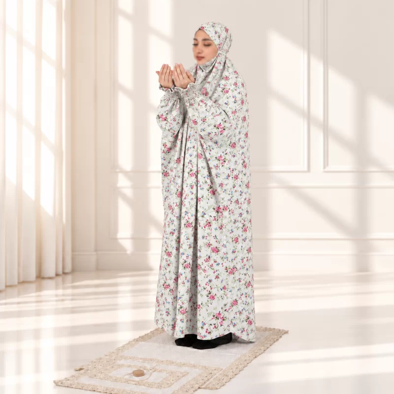 چادر نماز آستین‌ دار سایز 150 طرح 3