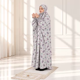 چادر نماز آستین‌ دار سایز 150 طرح 4