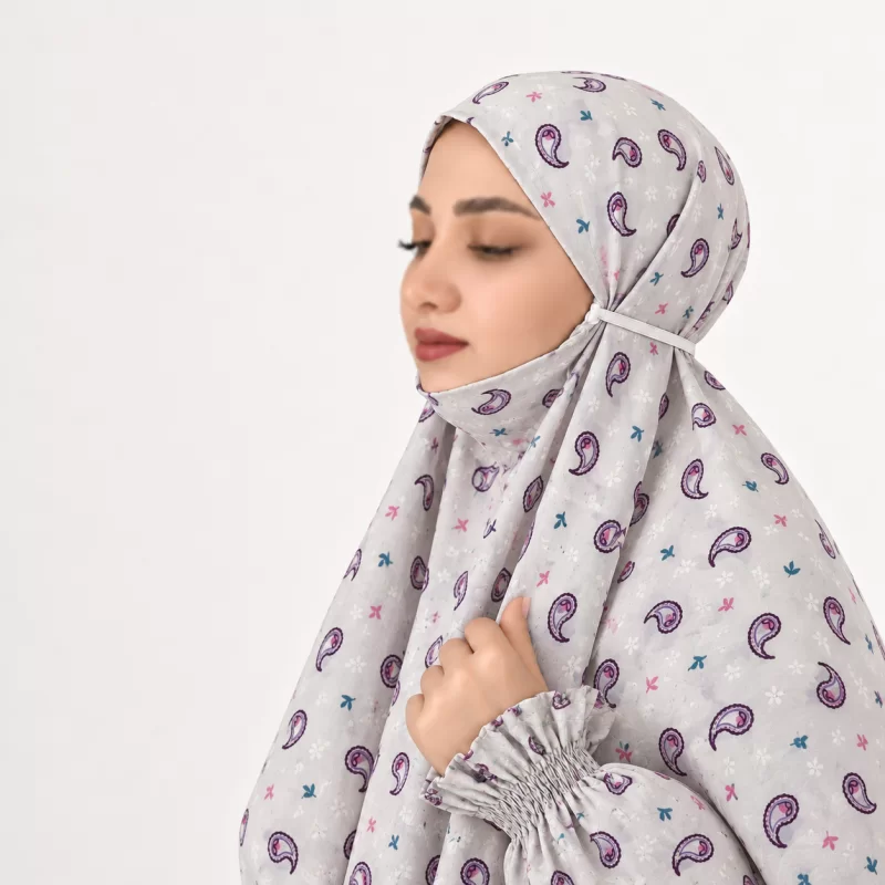چادر نماز آستین‌ دار سایز 150 طرح 4