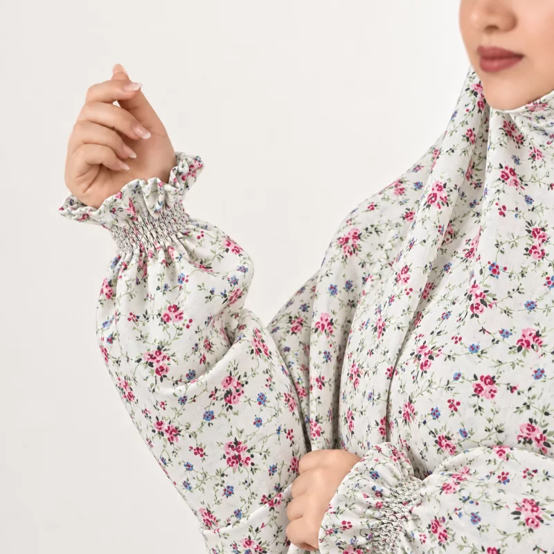 چادر نماز آستین‌ دار سایز 150 طرح 3