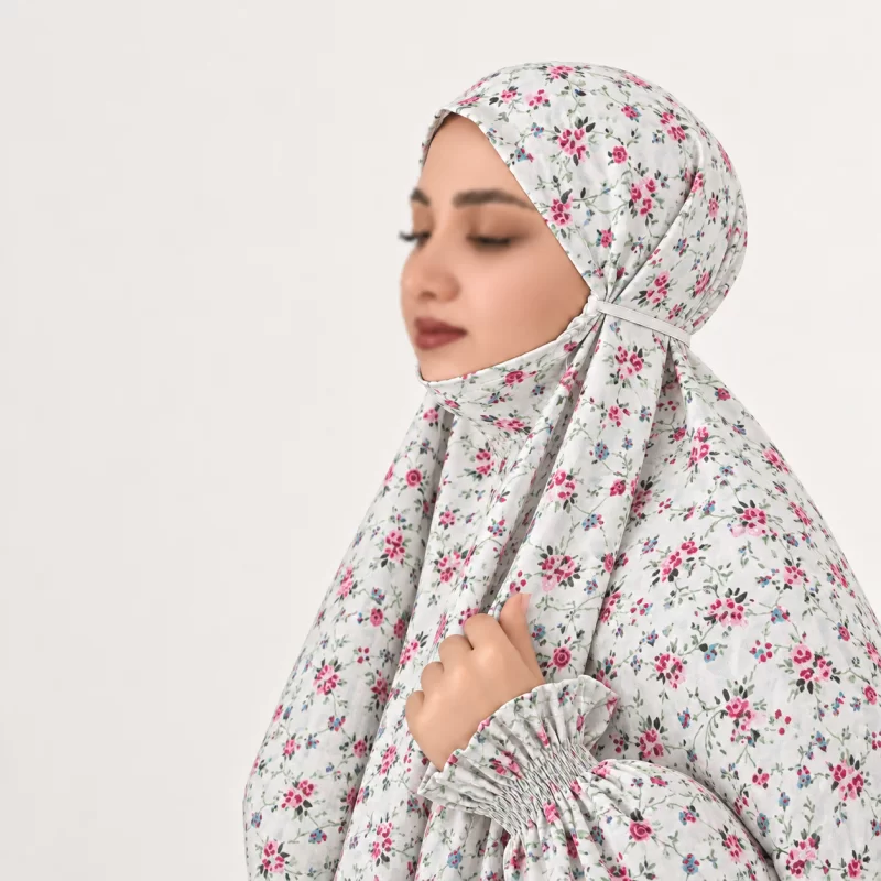 چادر نماز آستین‌ دار سایز 150 طرح 3