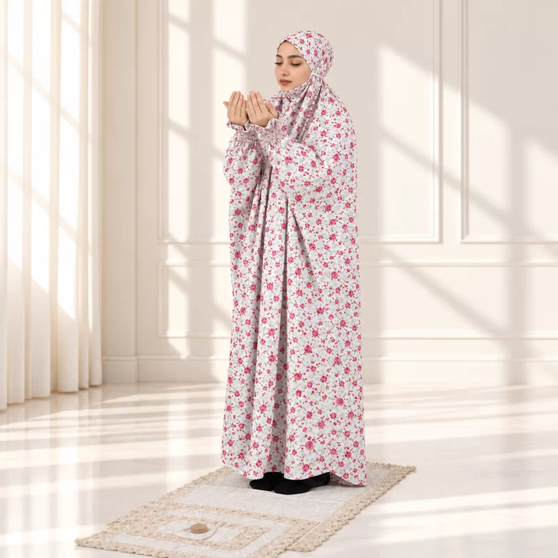 چادر نماز آستین‌ دار سایز 150 طرح 1