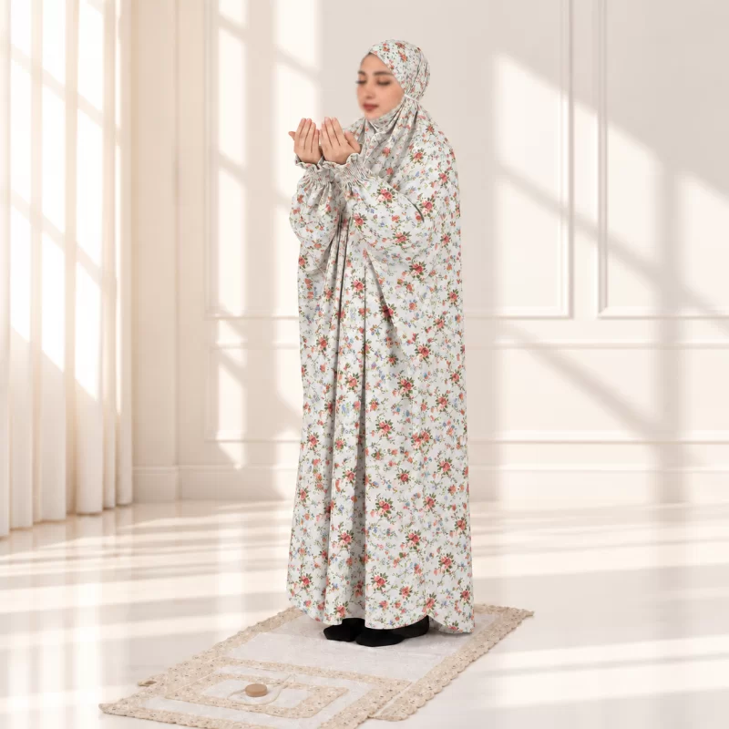 چادر نماز آستین‌ دار سایز 160 طرح 3