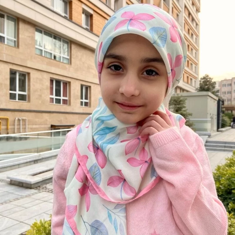 روسری دخترانه حریر طرح ثمین