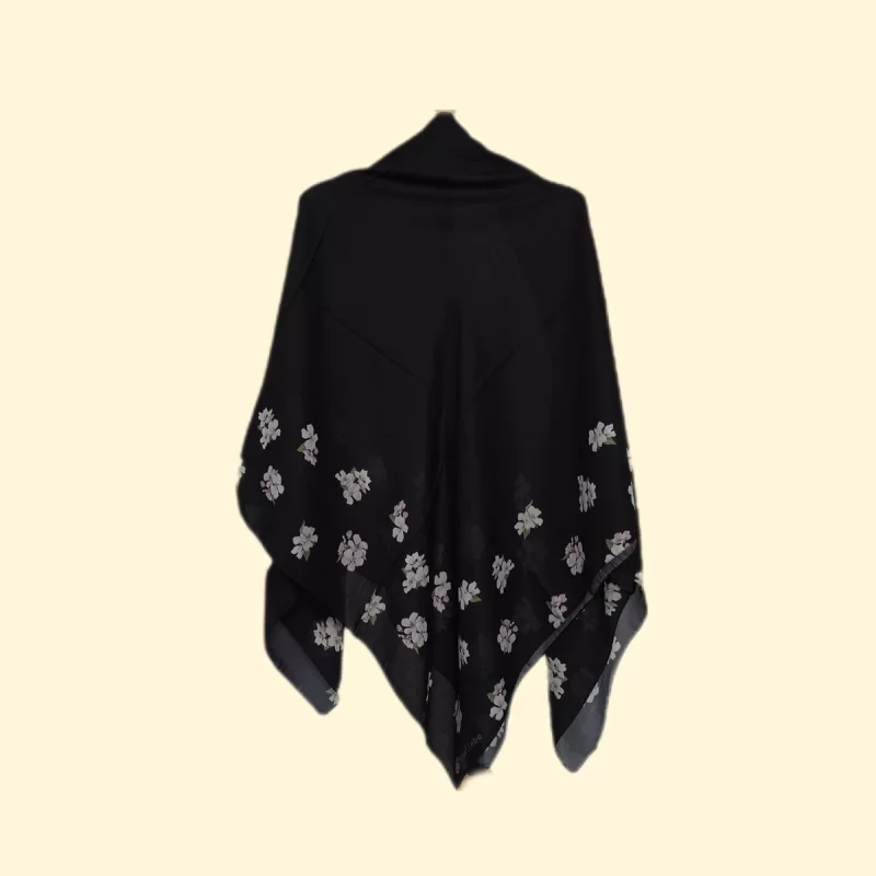 روسری نخی محبوب زیبا حاشیه دار
