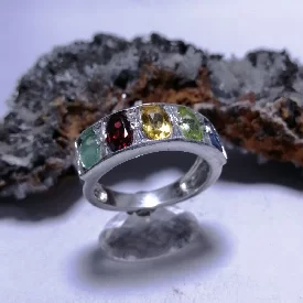 انگشتر نقره حلقه جواهری با سنگ های اصل سیترین، زبرجد، یاقوت سیلان، زمرد و یاقوت کبود