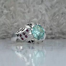 انگشتر موزونایت سبز الماس روسی با رکاب نقره مخراج یاقوت سرخ و نگین گرد