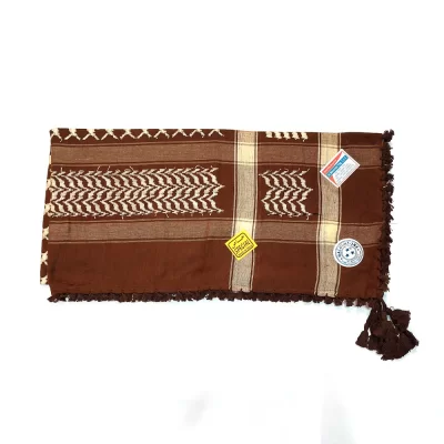 چفیه عربی رنگ قهوه ای با طرح رنگ کرم و ریشه قهوه ای