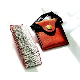 حرز امام جواد دست نویس ساعات سعد بر روی پوست آهو به همراه گردنبند کیفی چرم طبیعی - کد 82188