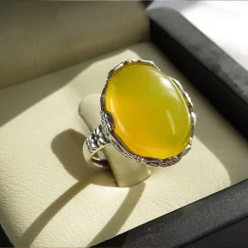 انگشتر زنانه عقیق زرد طرح گلناز شرف الشمس با رکاب نقره - کد 74845